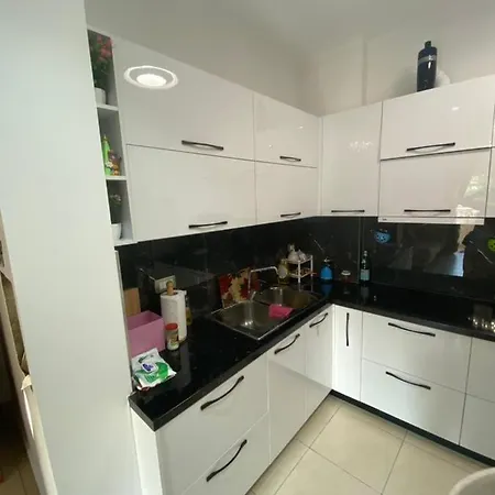 Sea La Vie Apartment *